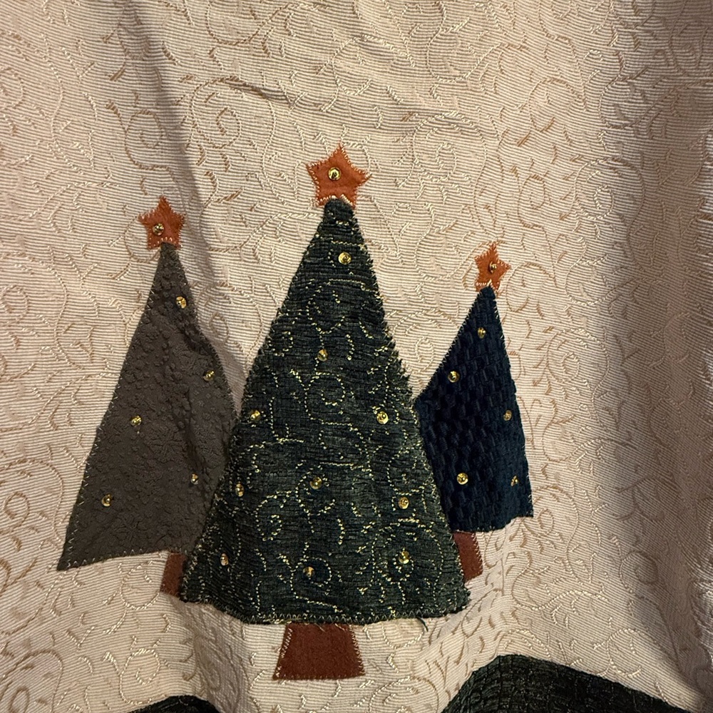 Unbranded Festive Cream Jacket with Tree Design - Picture 8 of 10